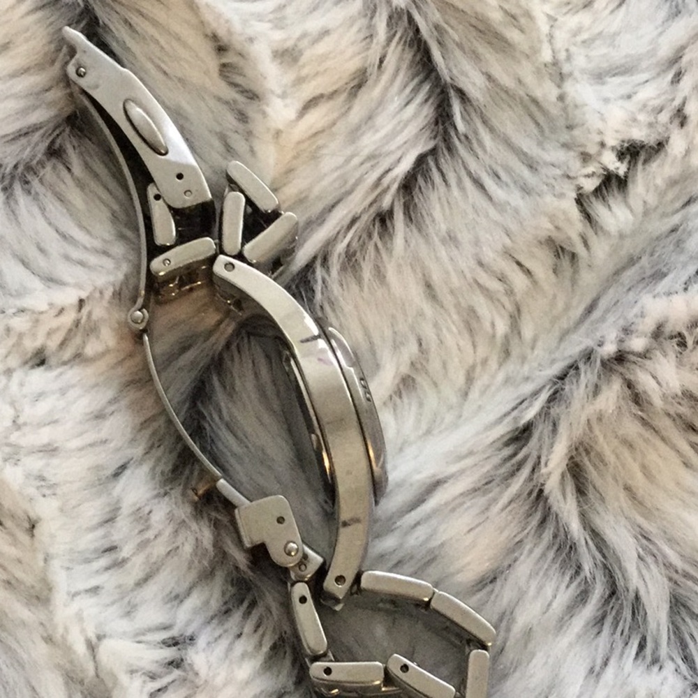 Silver watch - Picture 2 of 4
